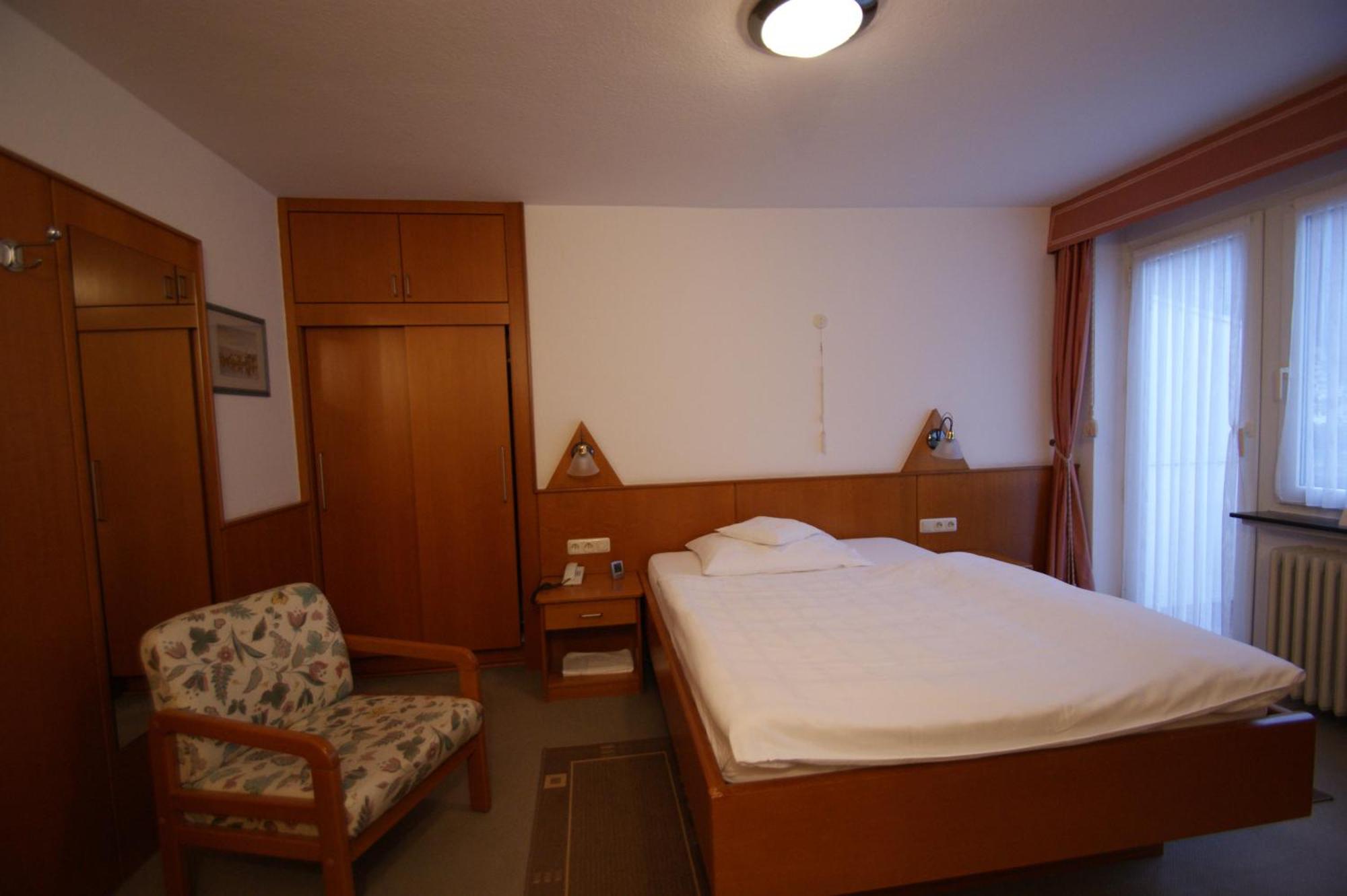 Bertricher Hof Hotel Garni 바트베르트리흐 객실 사진
