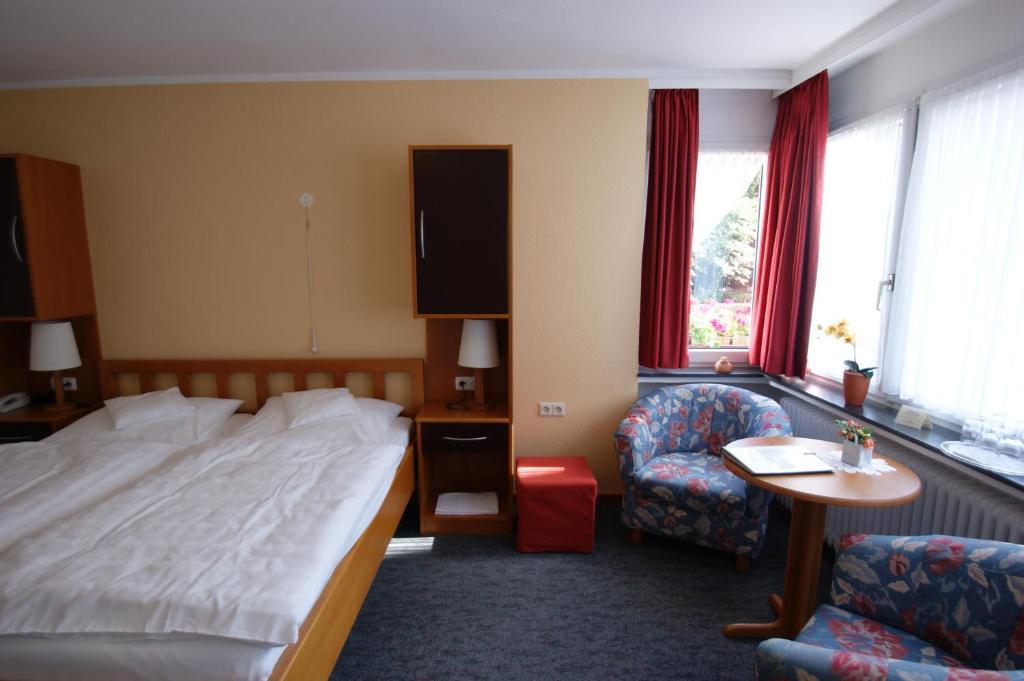 Bertricher Hof Hotel Garni 바트베르트리흐 객실 사진