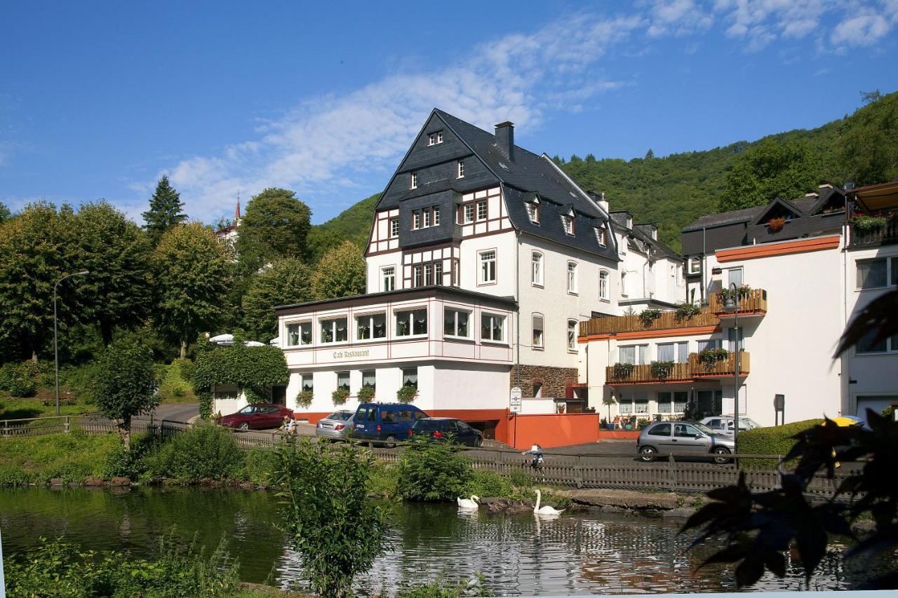 Bertricher Hof Hotel Garni 바트베르트리흐 외부 사진